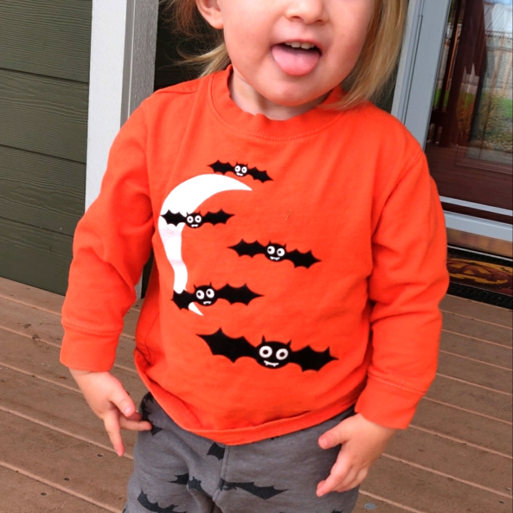 🦇Orange Halloween🎃 Bat & Crescent Moon Long Sleeve Shirt 2T